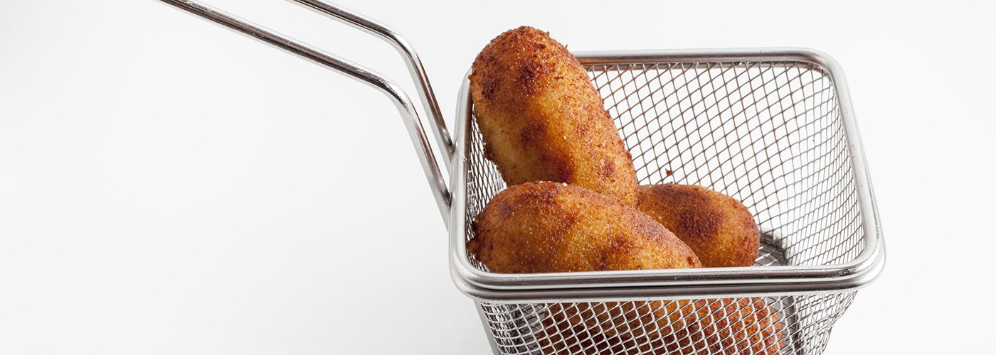 Frying in olive oil Foods & Wines from Spain