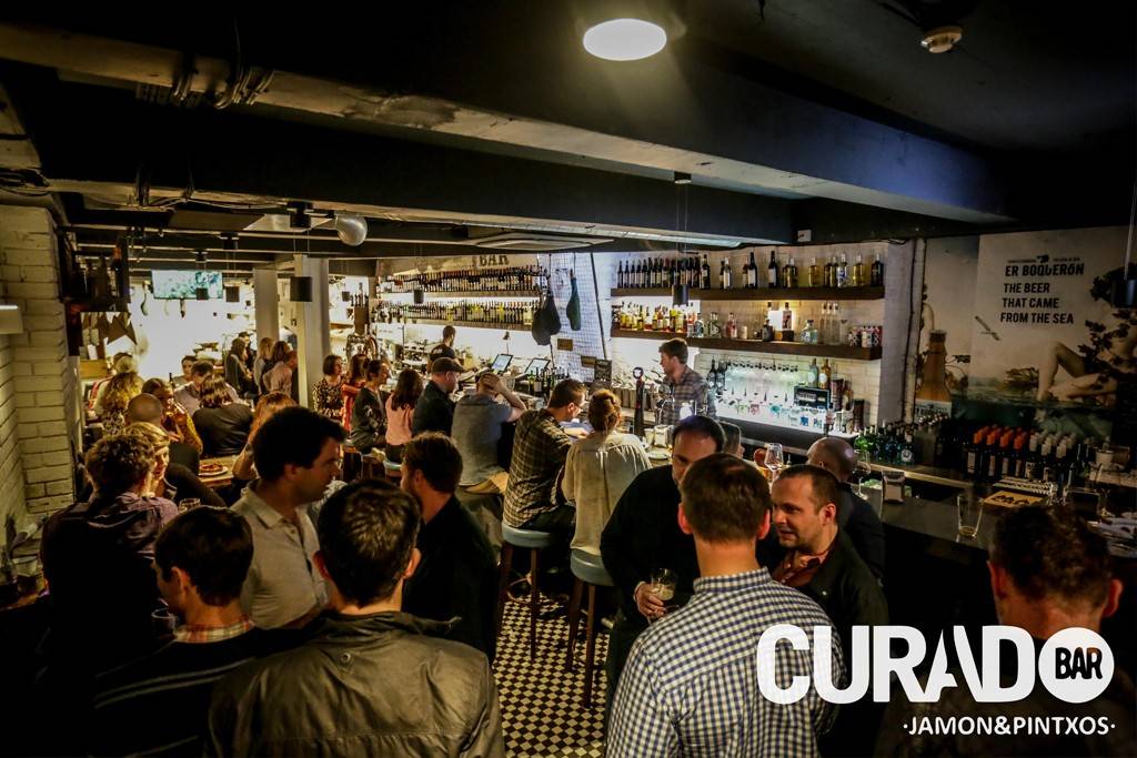CuradoBar.jpg