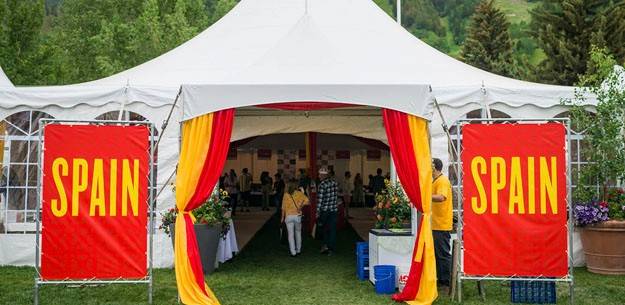 2022 FOOD AND WINE CLASSIC IN ASPEN 1 2022 FOOD AND WINE CLASSIC IN ASPEN 1