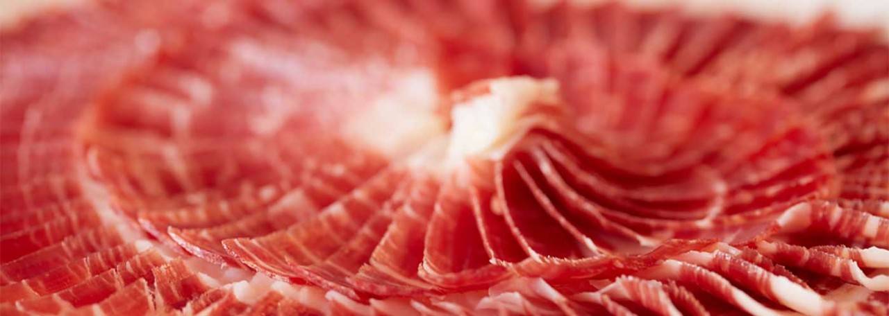 Cinco Jotas acorn-fen Ibérico ham. Photo by: Cinco Jotas Cinco Jotas acorn-fen Ibérico ham. Photo by: Cinco Jotas