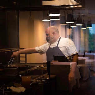 Chef Danny Lledó earns a Michelin Star