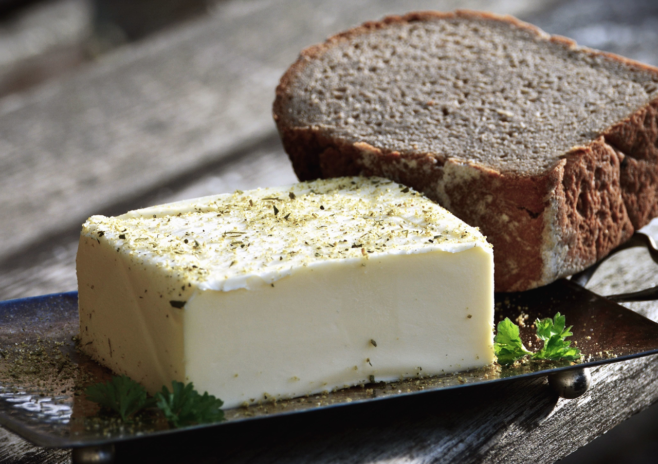 From-masterchefs-to-overseas-markets_-Why-Iberian-lard-is-such-a-big-deal-Pan-Manteca.png