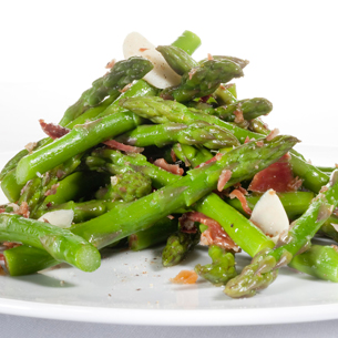Green asparagus with Serrano ham | Foods & Wines from Spain