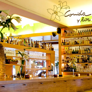 COMIDA Y RON - WIEN