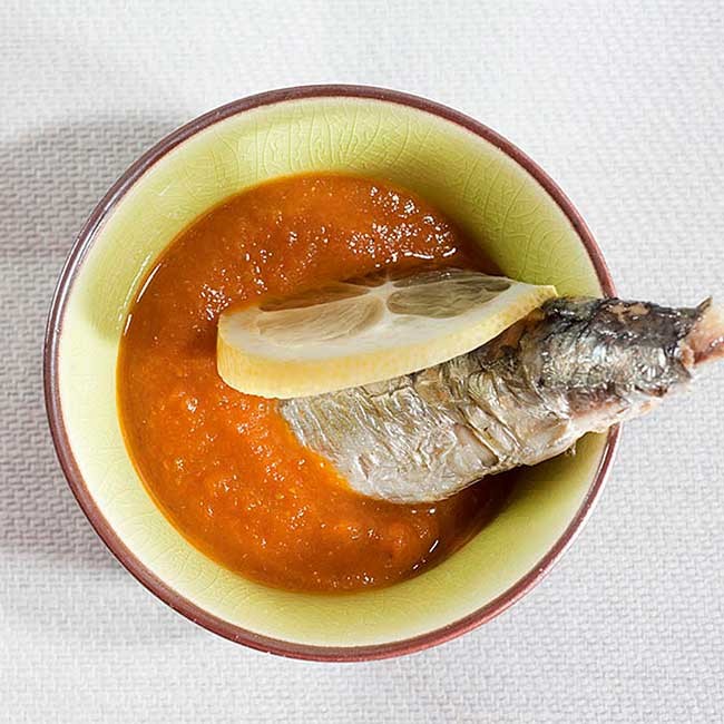 Spanish tomato sauce with preserved sardines. Toya Legido/@ICEX. 