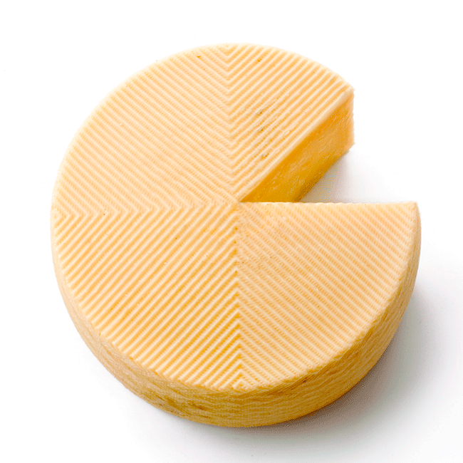 Sheep cheeses from Spain. Queso Manchego. Photo by @ICEX / Juan Manuel Sanz