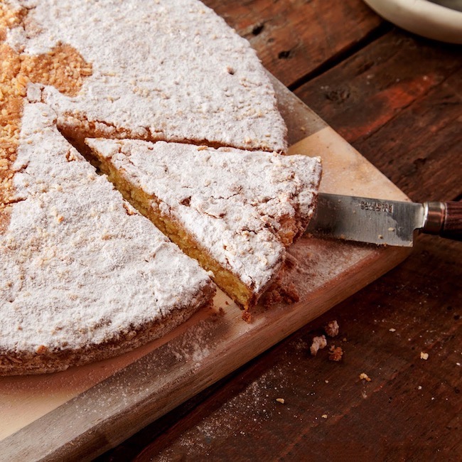 Santiago Almond Cake 650
