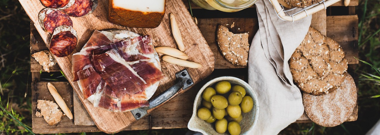 Picnic with Spanish Food main photo