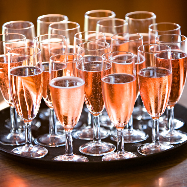 The Effervescent World of Cava Rosado / @IStock